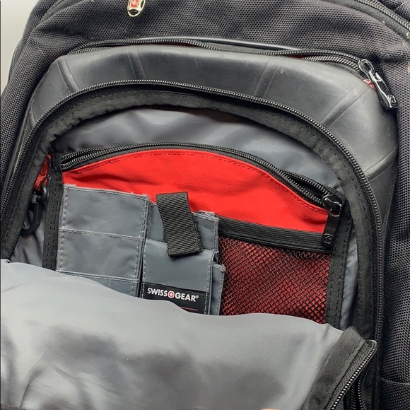 SwissGear backpack - Picture 2 of 2